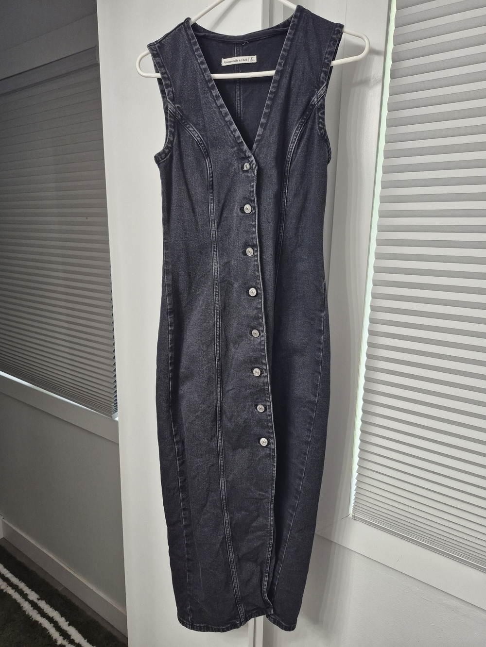 Sleeveless Button-Front Denim Dress - Black